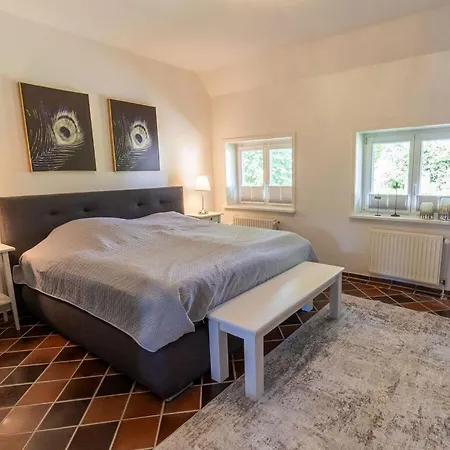 Liethe Comfortable Vakantiehuis Rastede